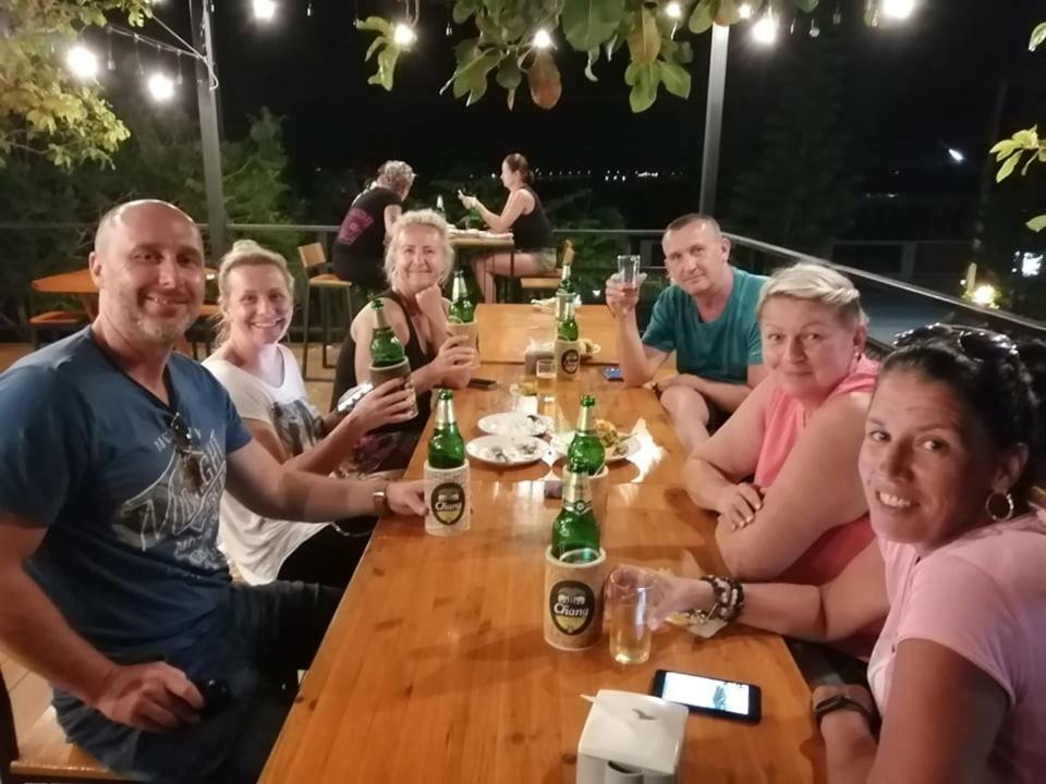 Lam-Tong Resort Don Sak Eksteriør bilde